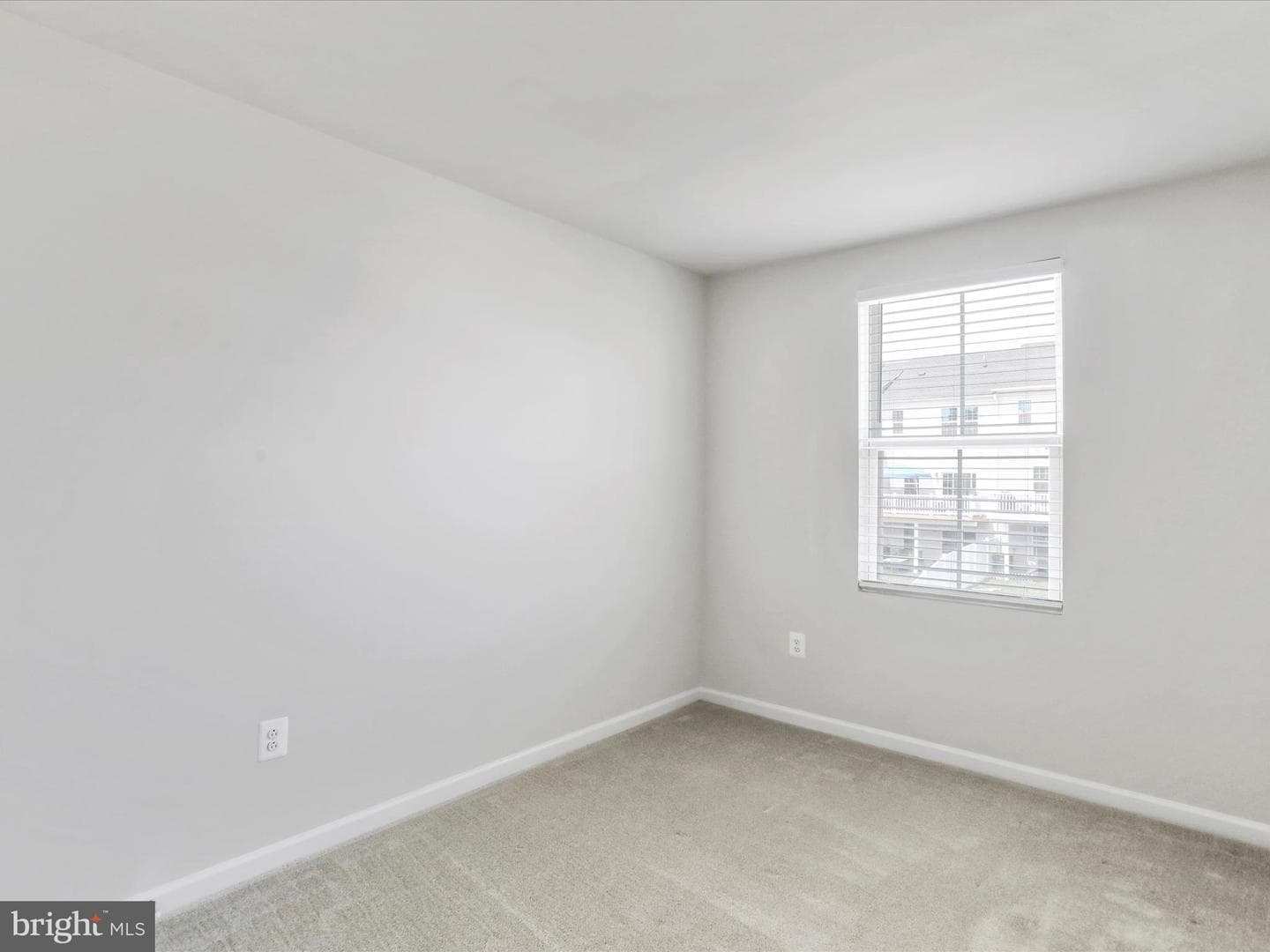 94 Calais Place photo 18