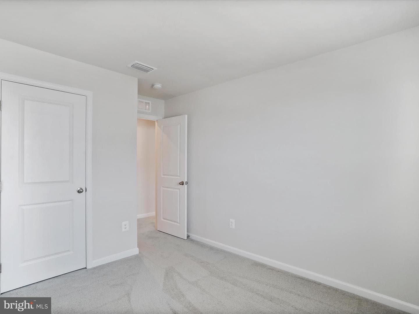 94 Calais Place photo 21