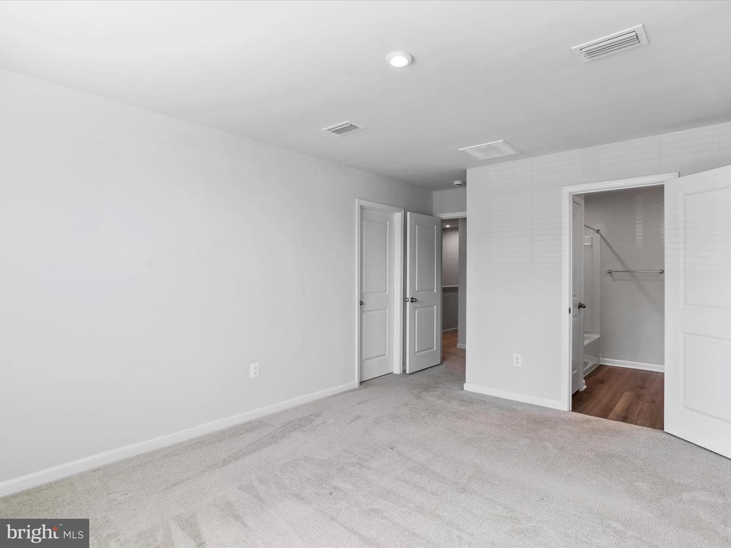 94 Calais Place photo 26