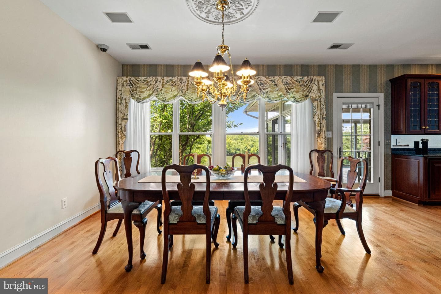 77 Lionheart Terrace photo 43