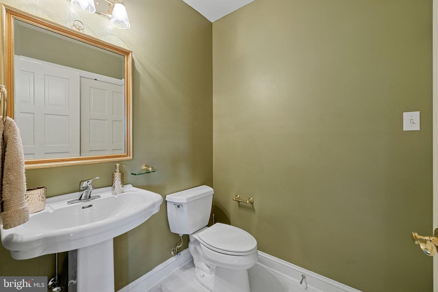 77 Lionheart Terrace photo 57