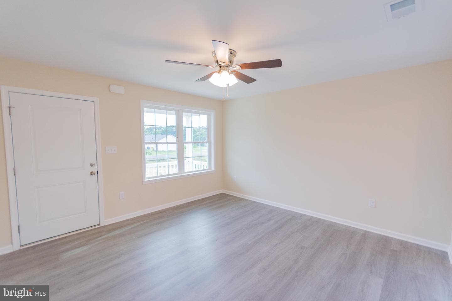272 Larry Way photo 26