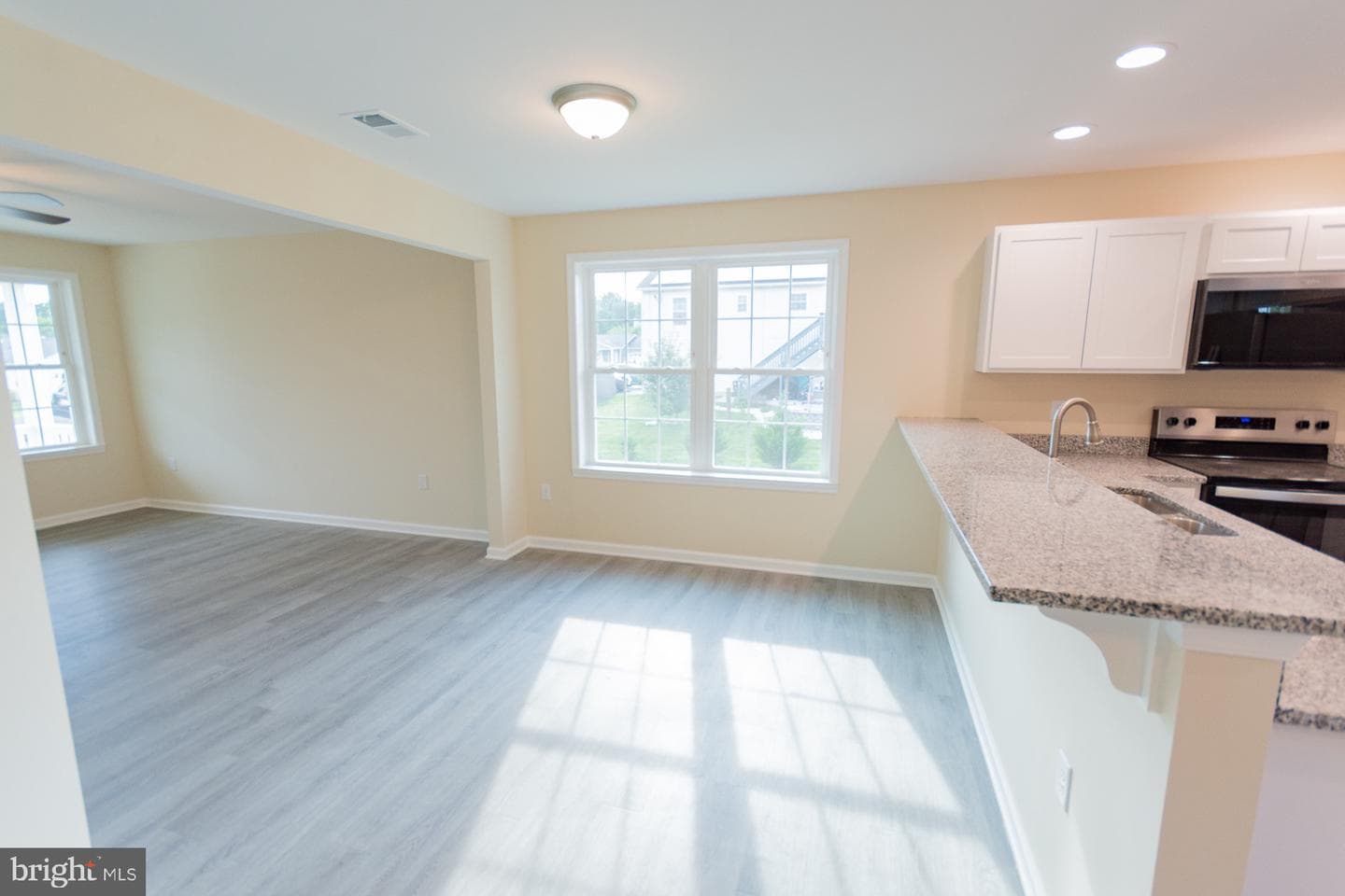 272 Larry Way photo 29