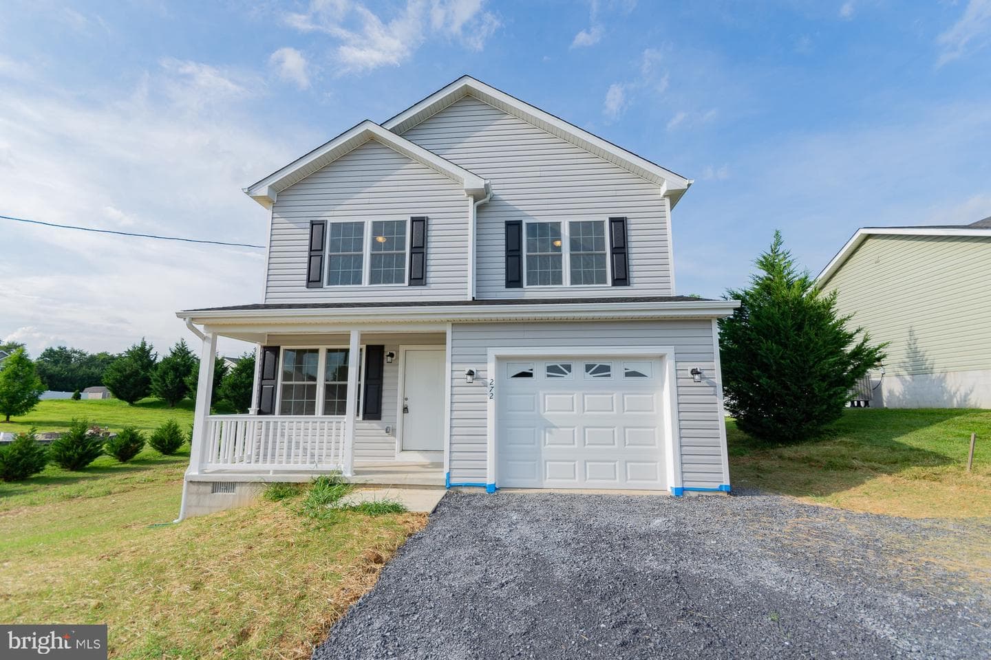 272 Larry Way photo 3