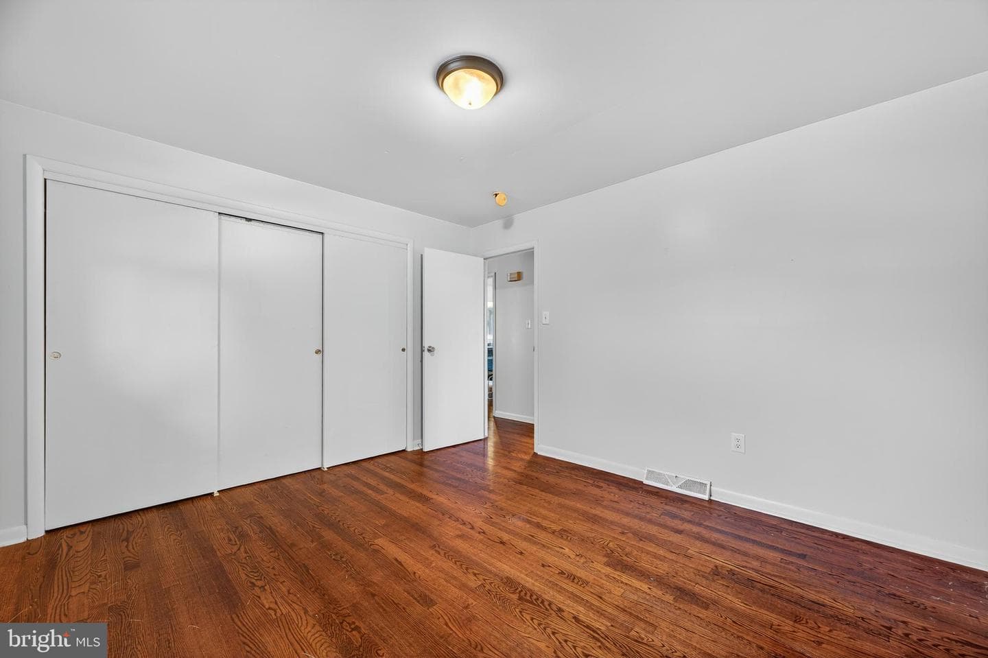 503 N High Street photo 14