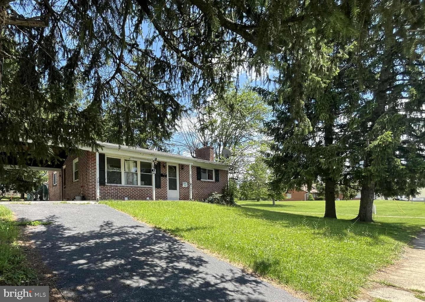 503 N High Street photo 2