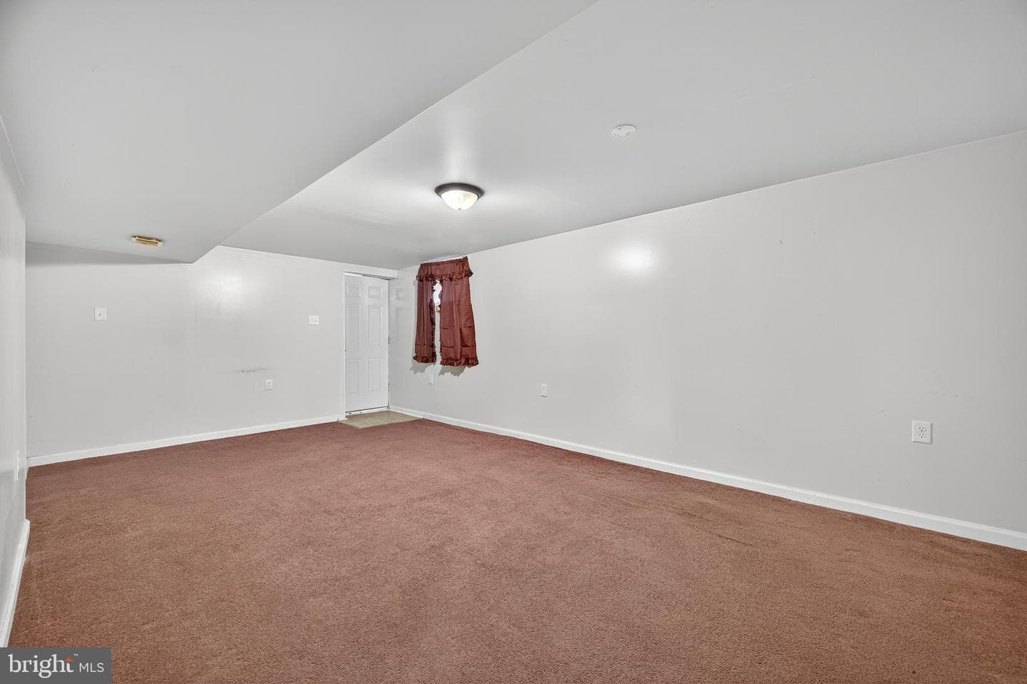 503 N High Street photo 22