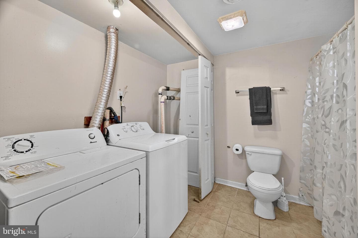 503 N High Street photo 26