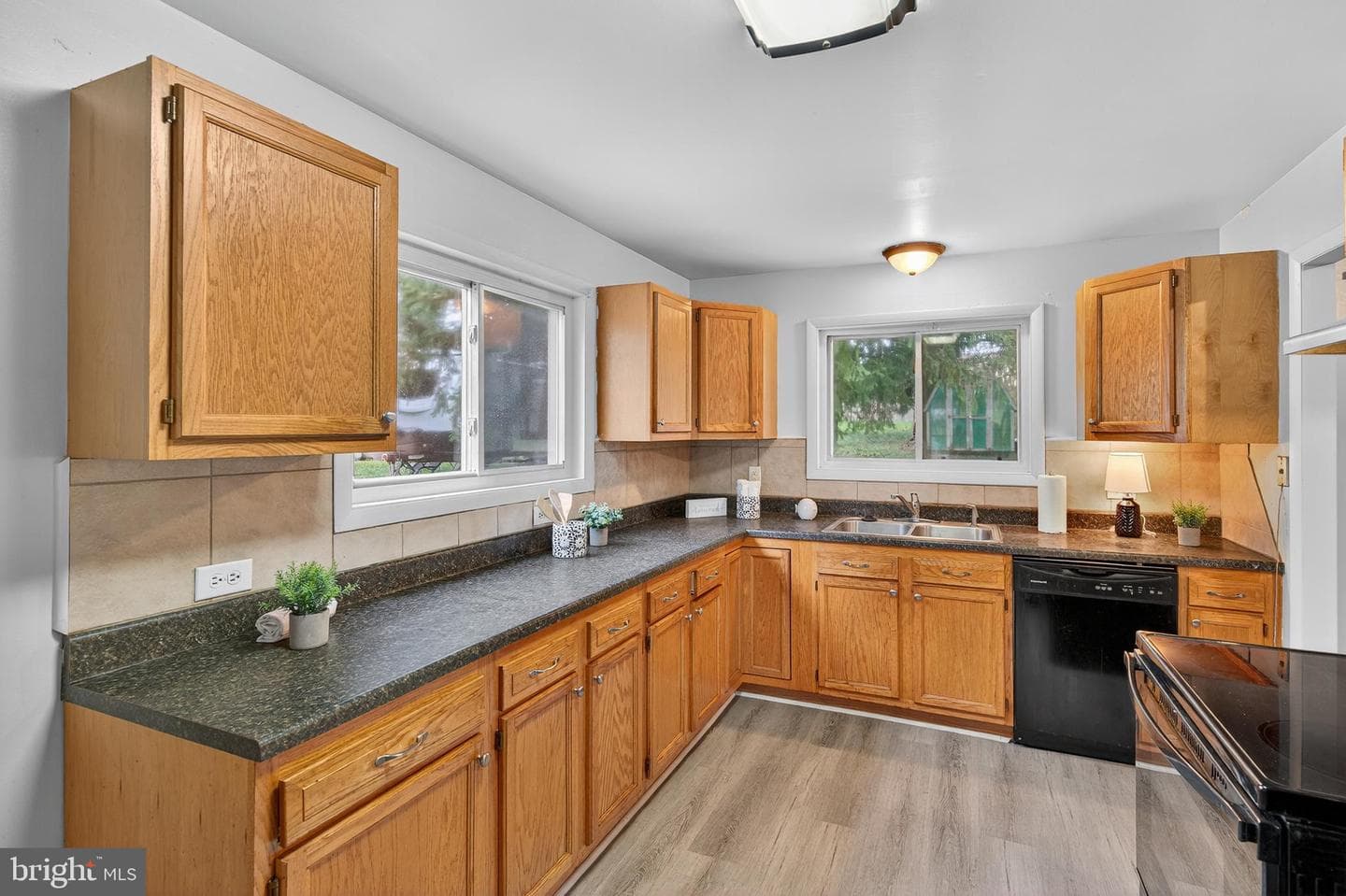 503 N High Street photo 4