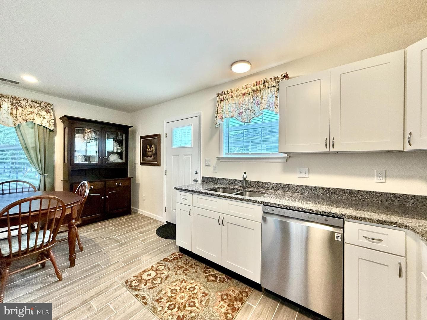 404 Athletic Street photo 18