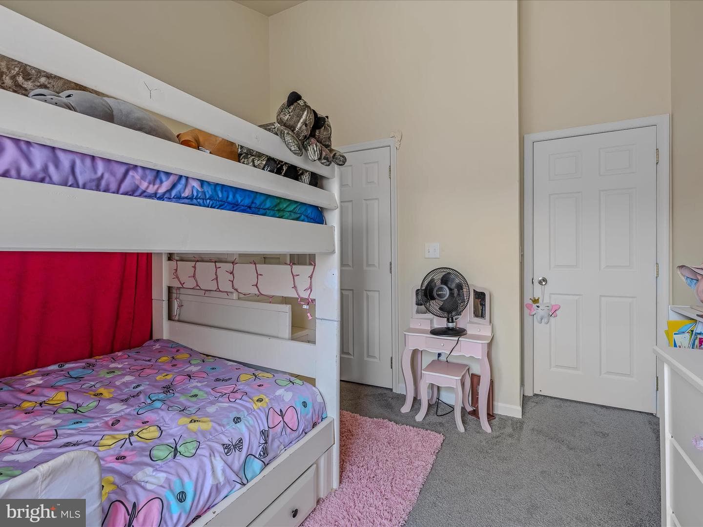 104 Raphael Court photo 24