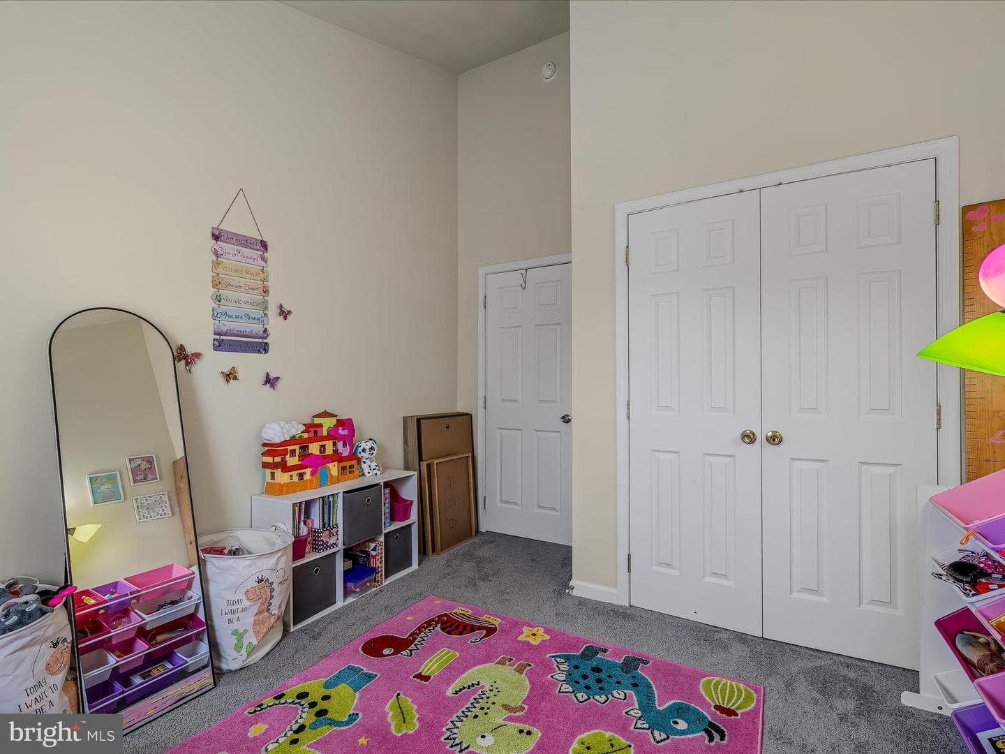 104 Raphael Court photo 27