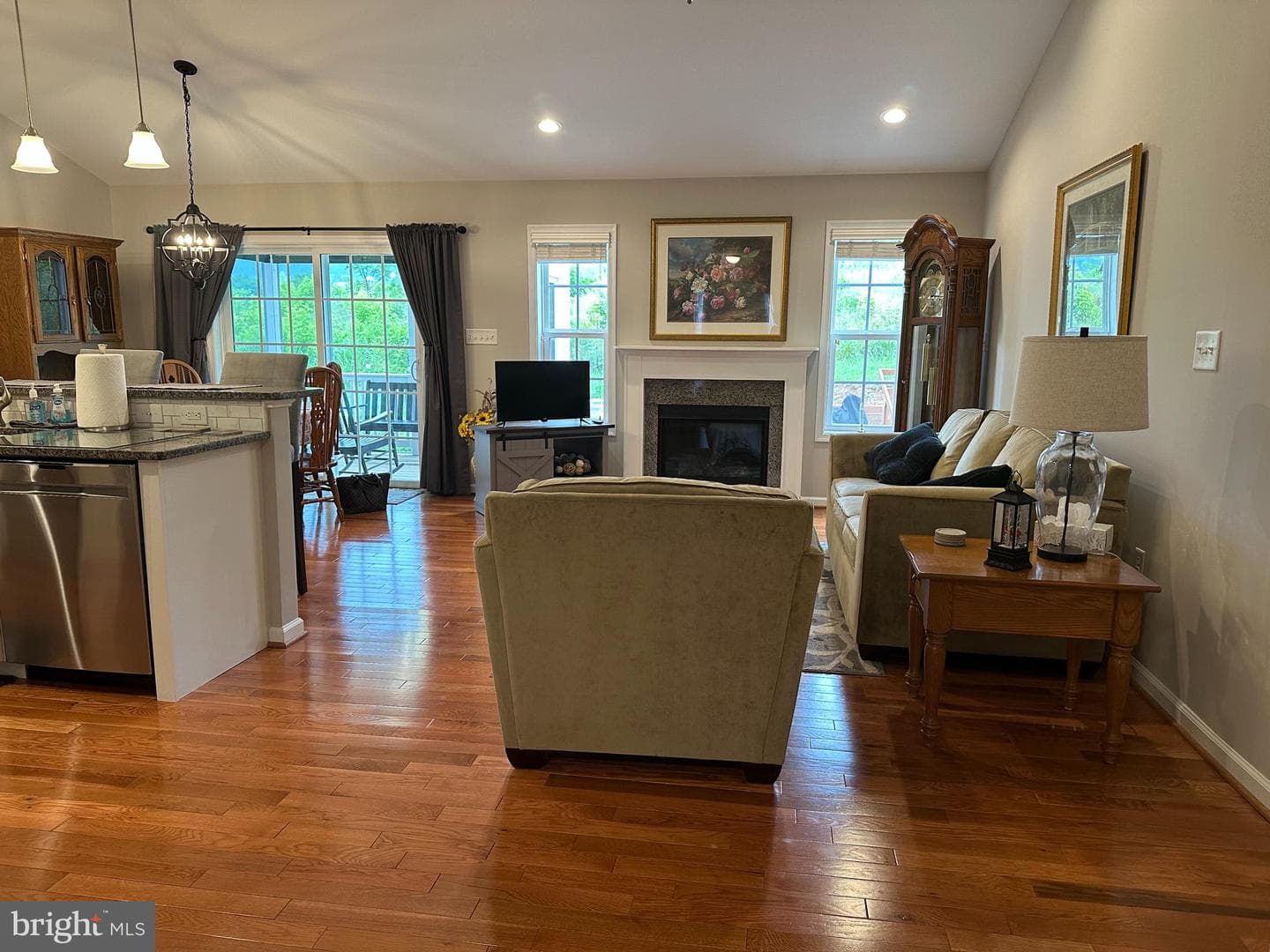 61 Twickenham Drive photo 11