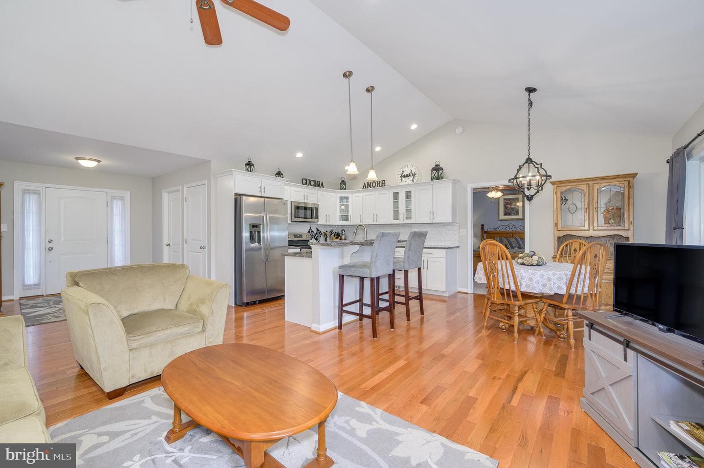 61 Twickenham Drive photo 38