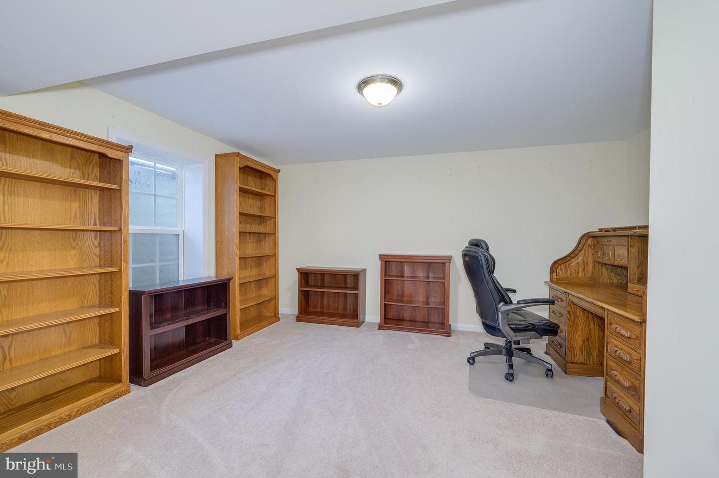 61 Twickenham Drive photo 59