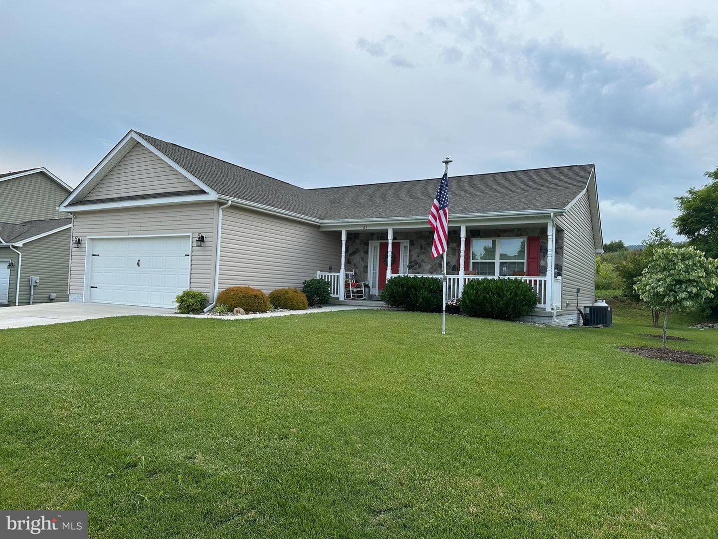 61 Twickenham Drive photo 74