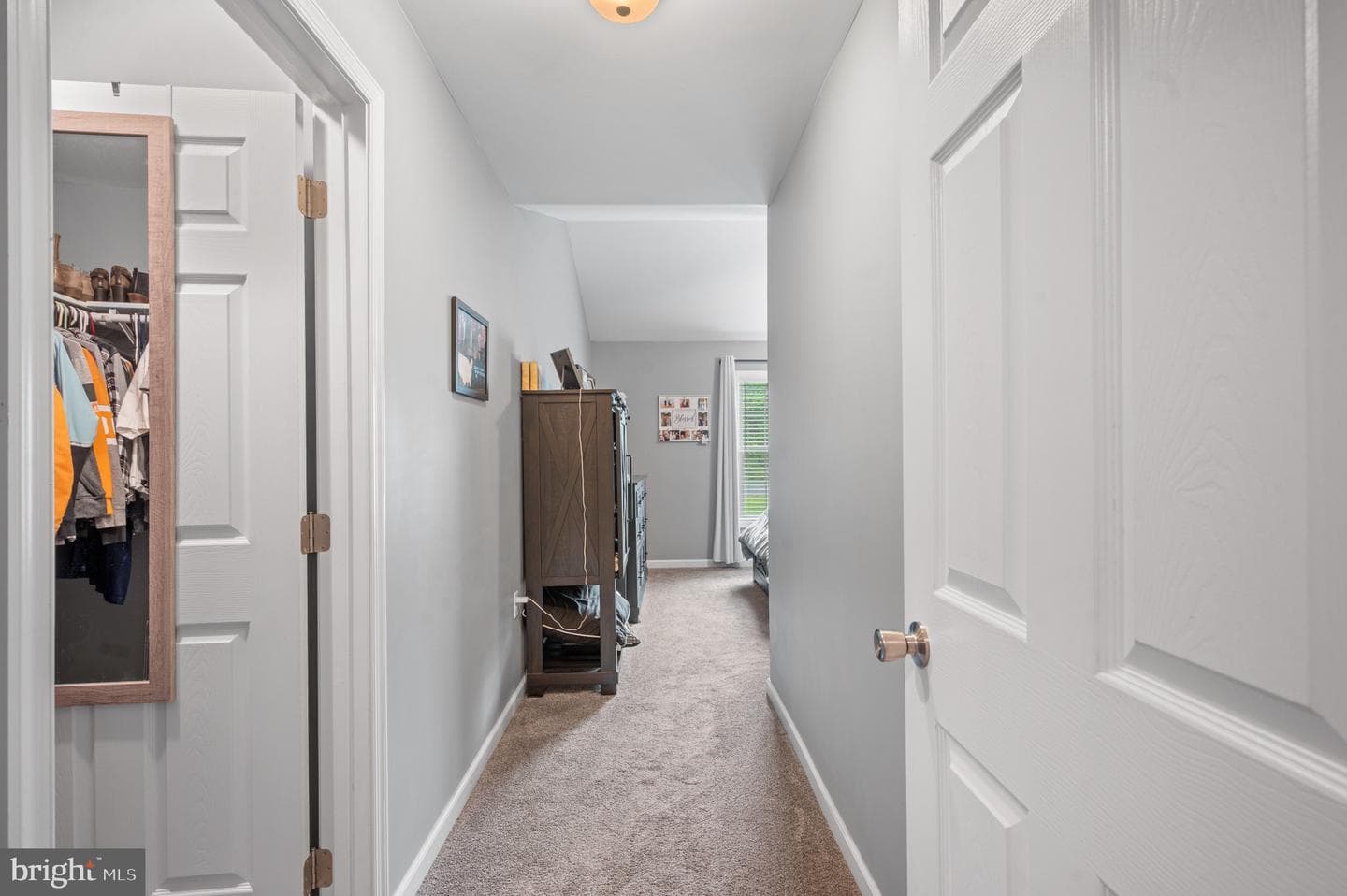 494 Ives Street photo 16