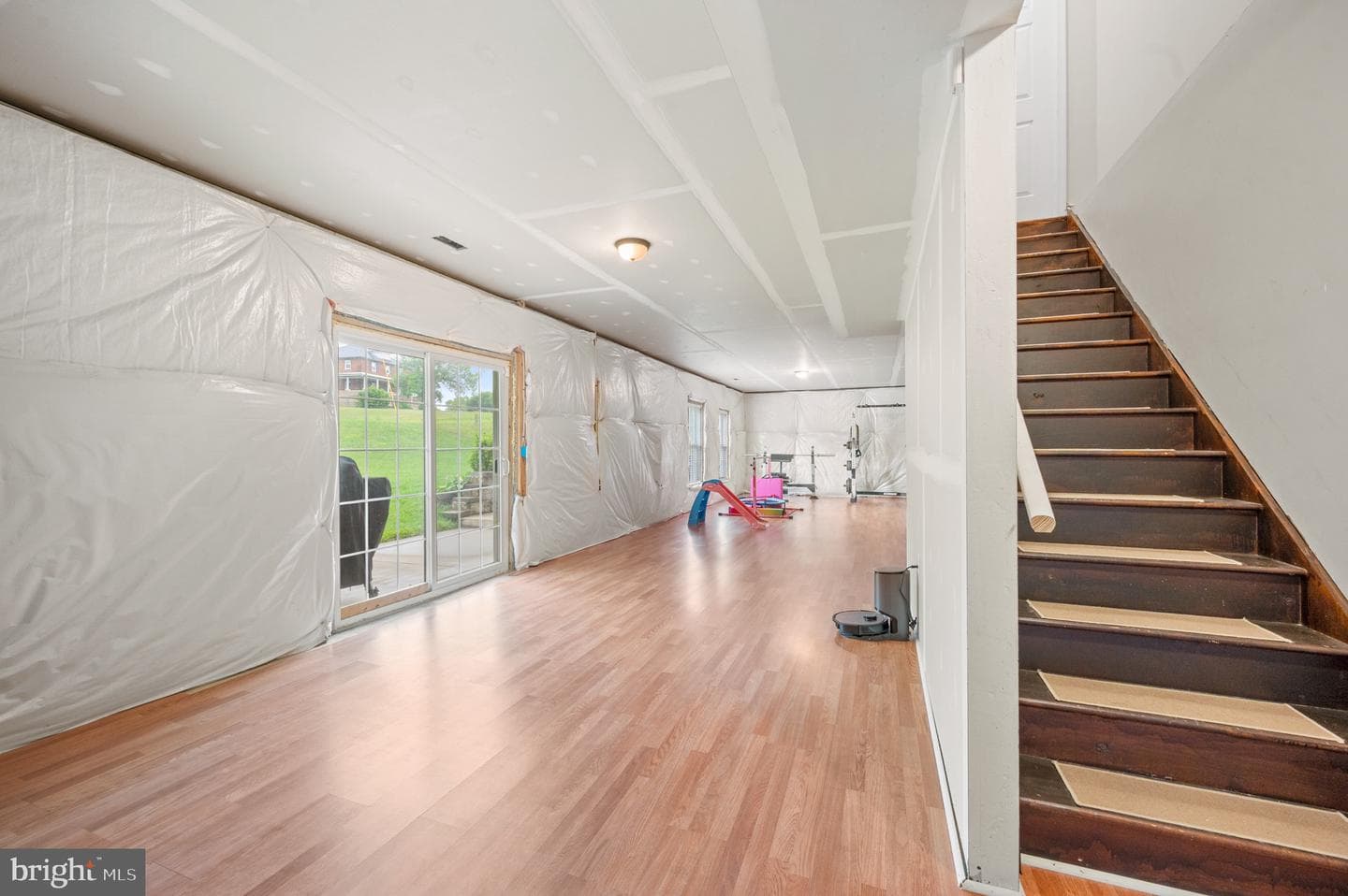 494 Ives Street photo 23