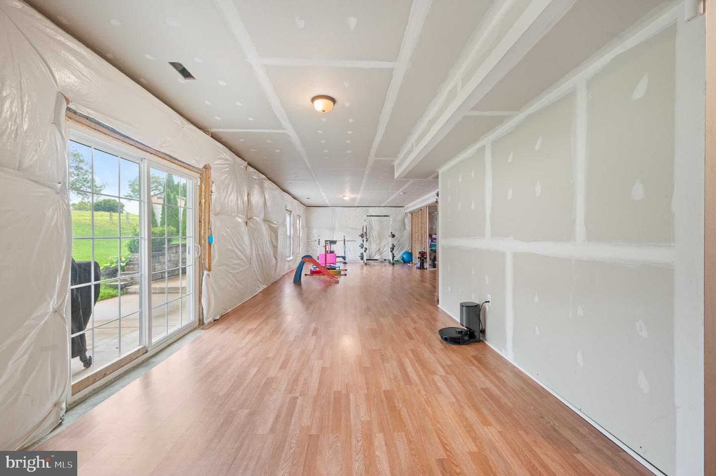 494 Ives Street photo 24