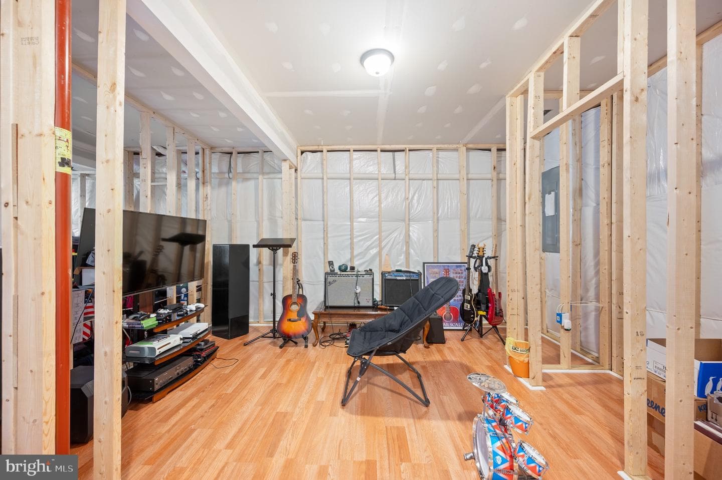494 Ives Street photo 27