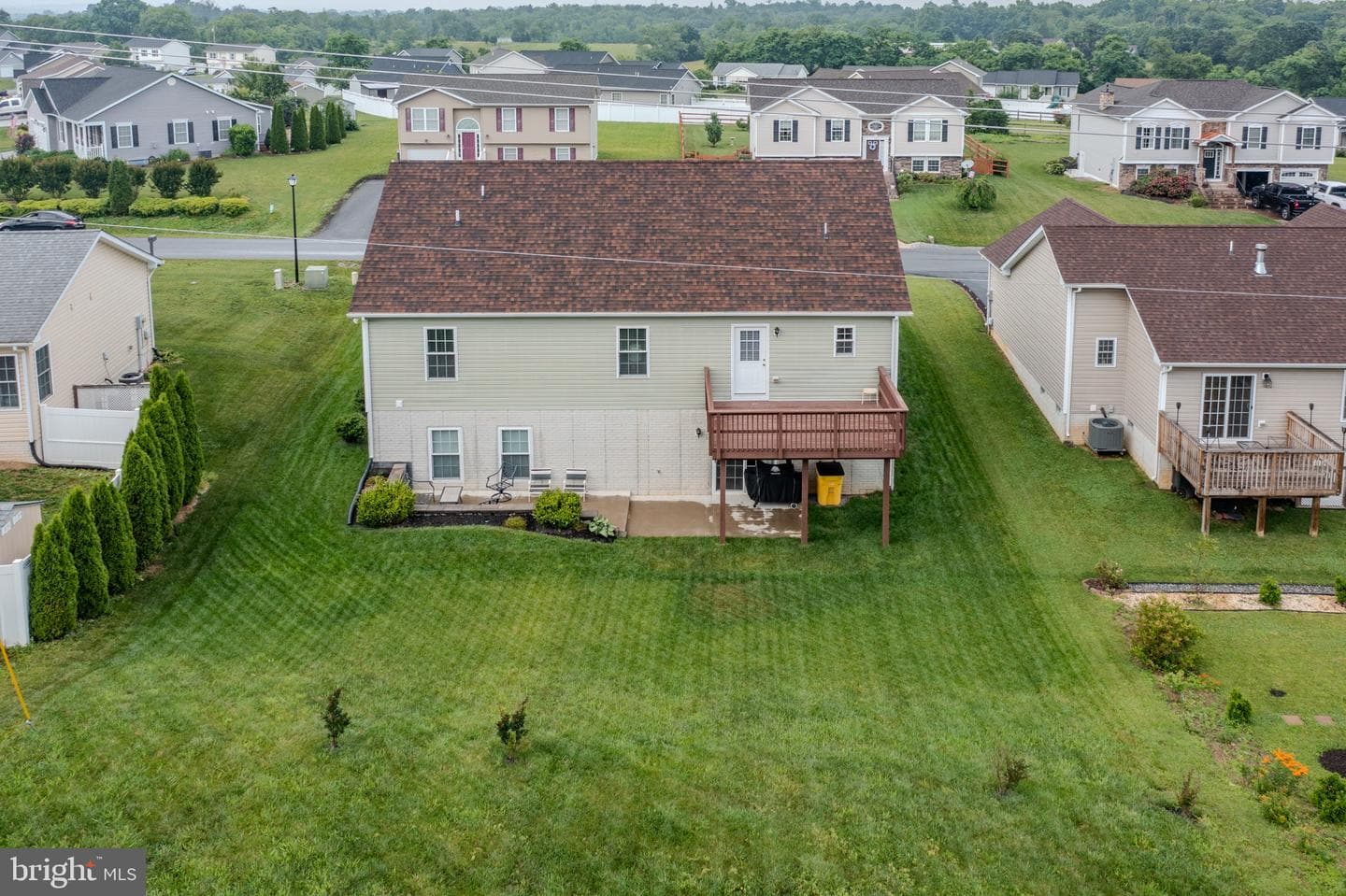494 Ives Street photo 4