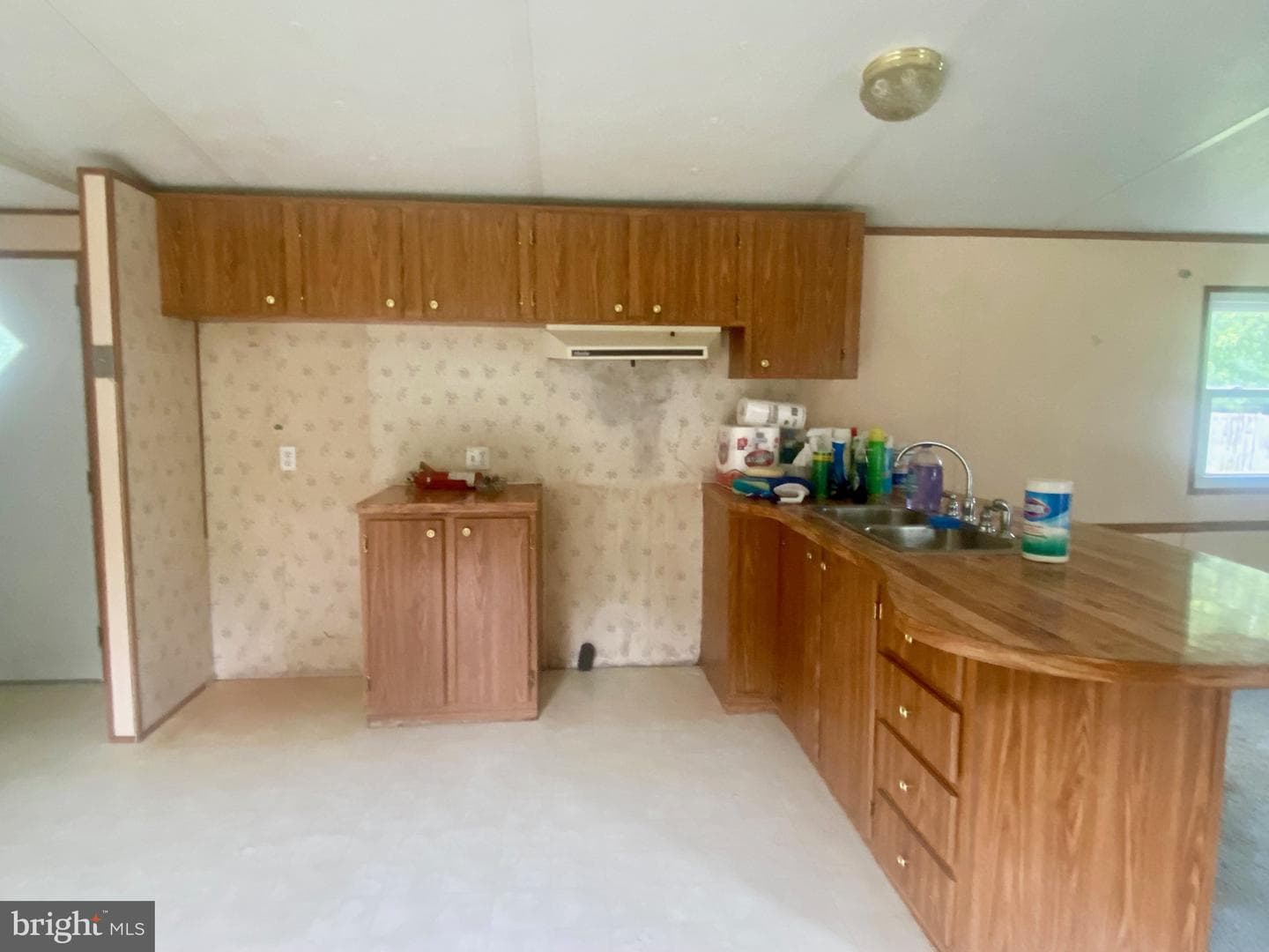 314 Henshaw Road photo 8