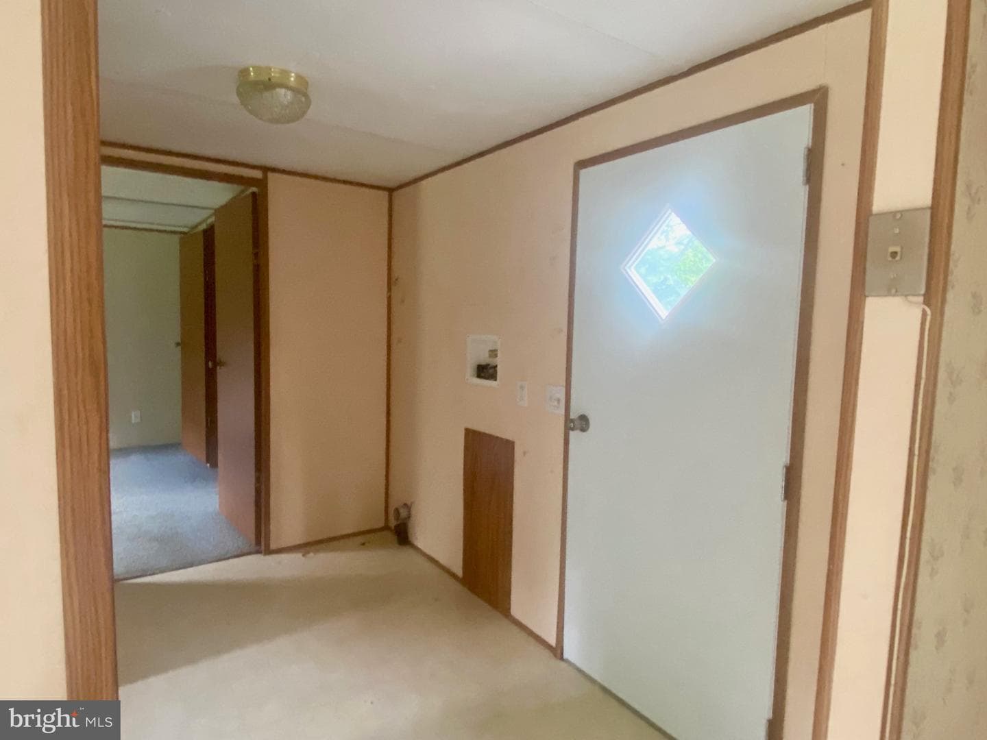 314 Henshaw Road photo 9