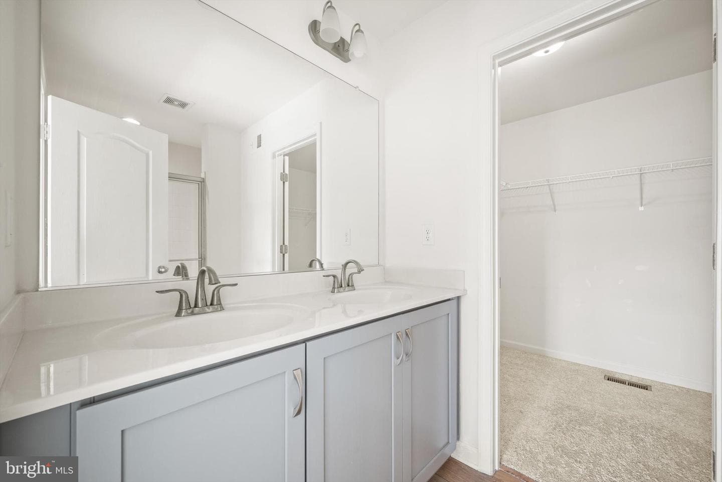 379 Eurasian Drive photo 20