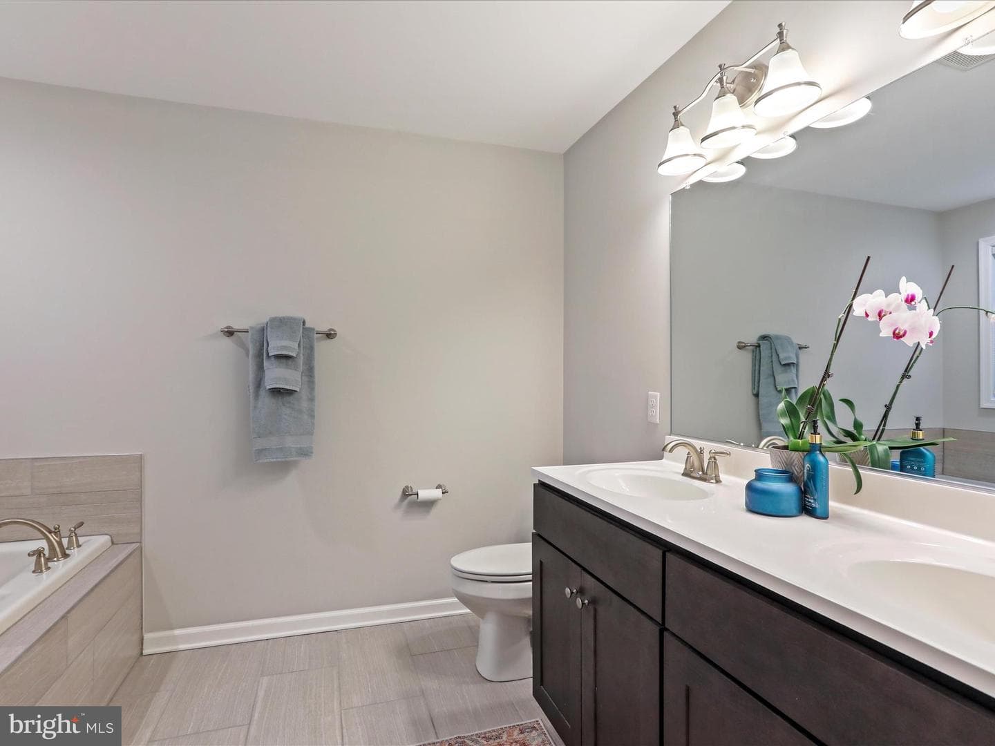 443 Executive Way photo 26