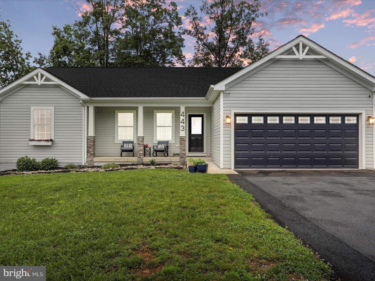 443 Executive Way photo 3
