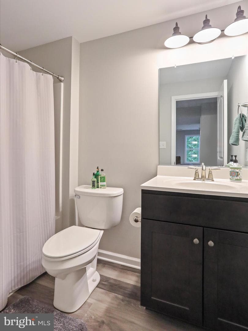 443 Executive Way photo 30