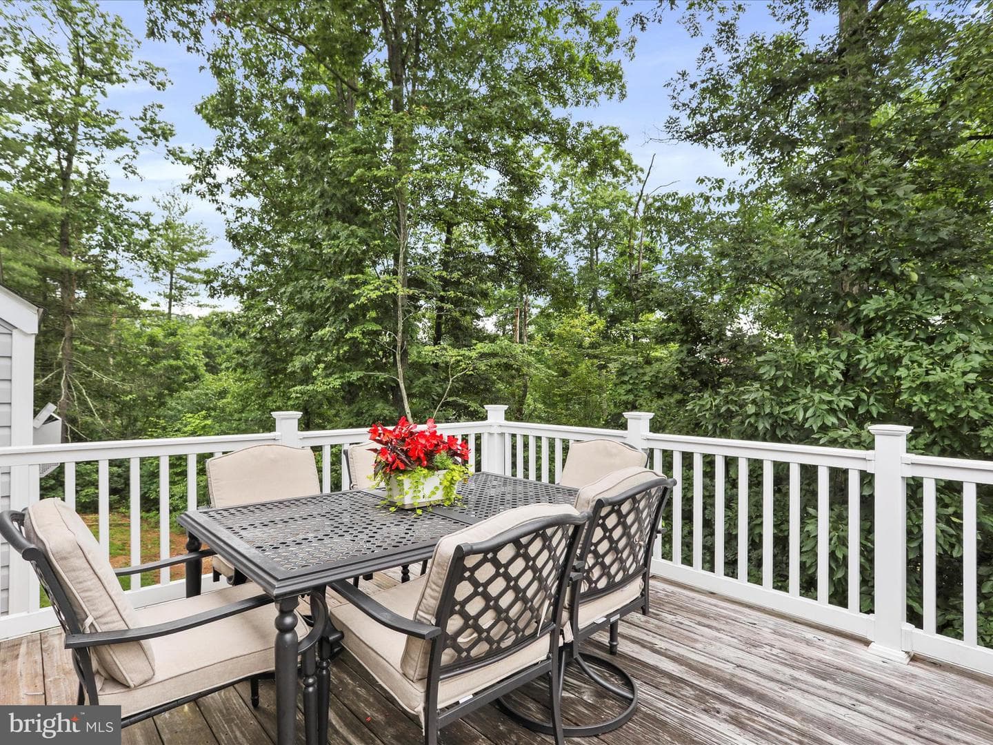 443 Executive Way photo 35