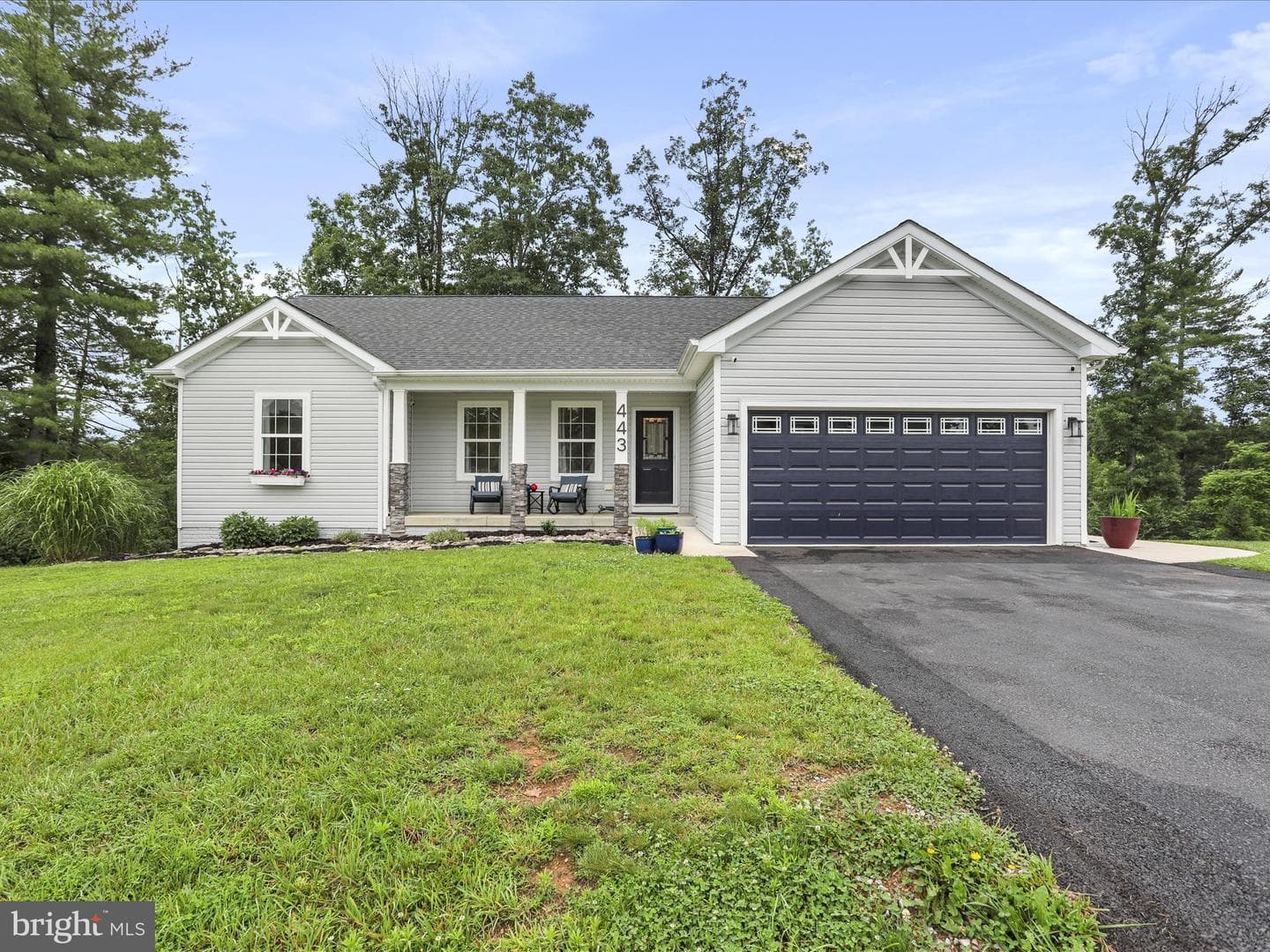 443 Executive Way photo 4