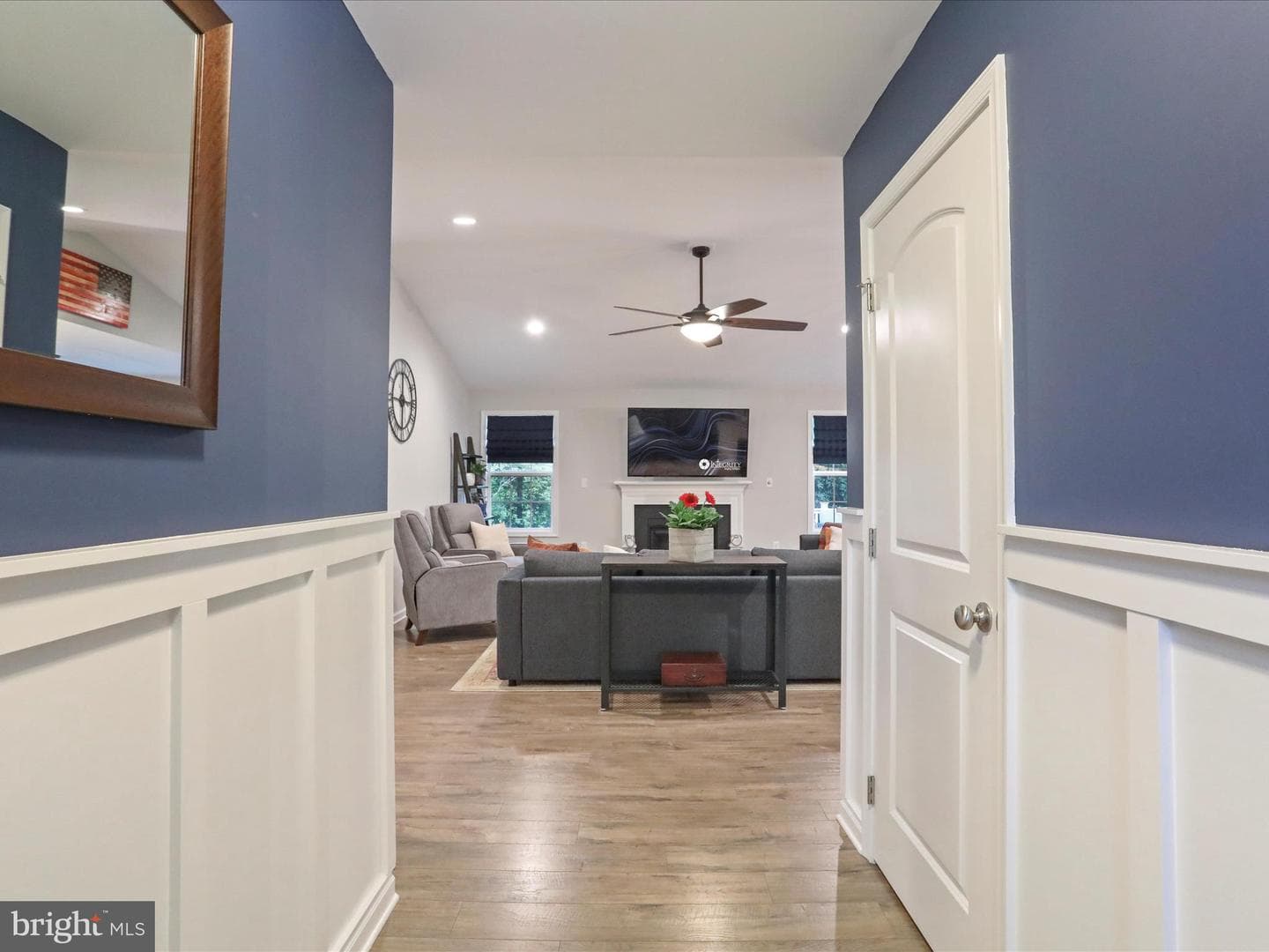 443 Executive Way photo 5