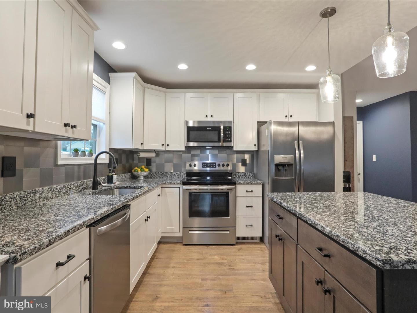 443 Executive Way photo 7