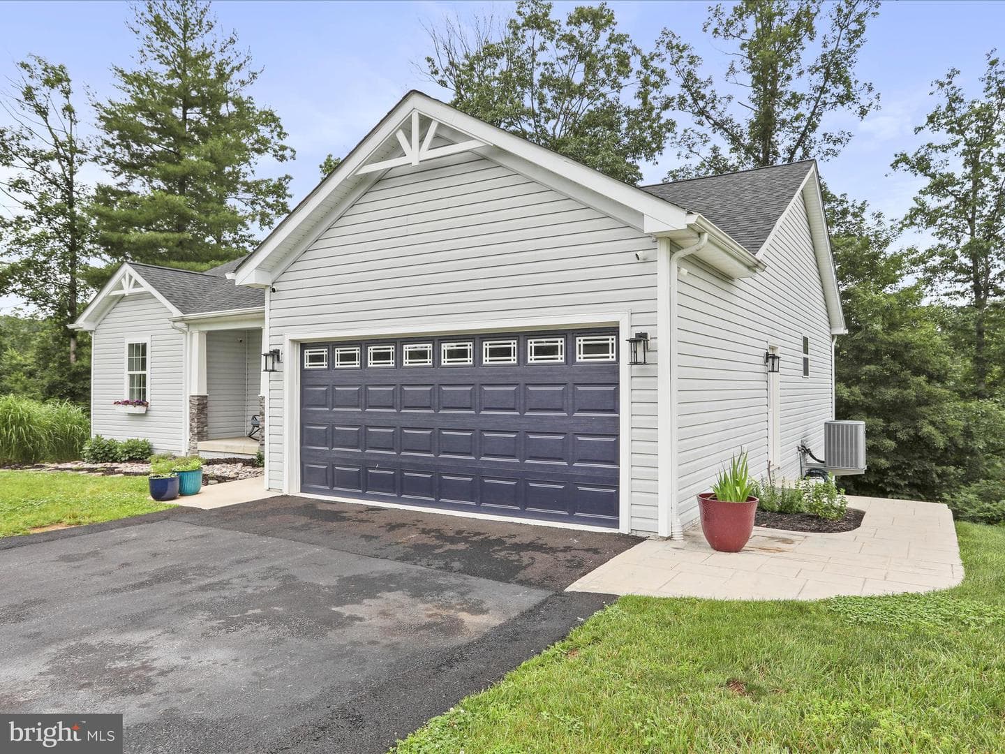 443 Executive Way photo 9