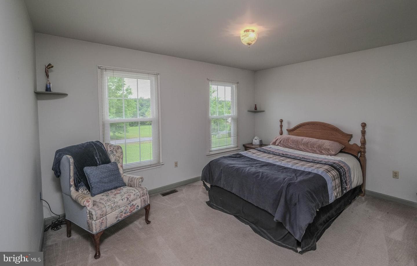 89 Hadrian Court photo 41