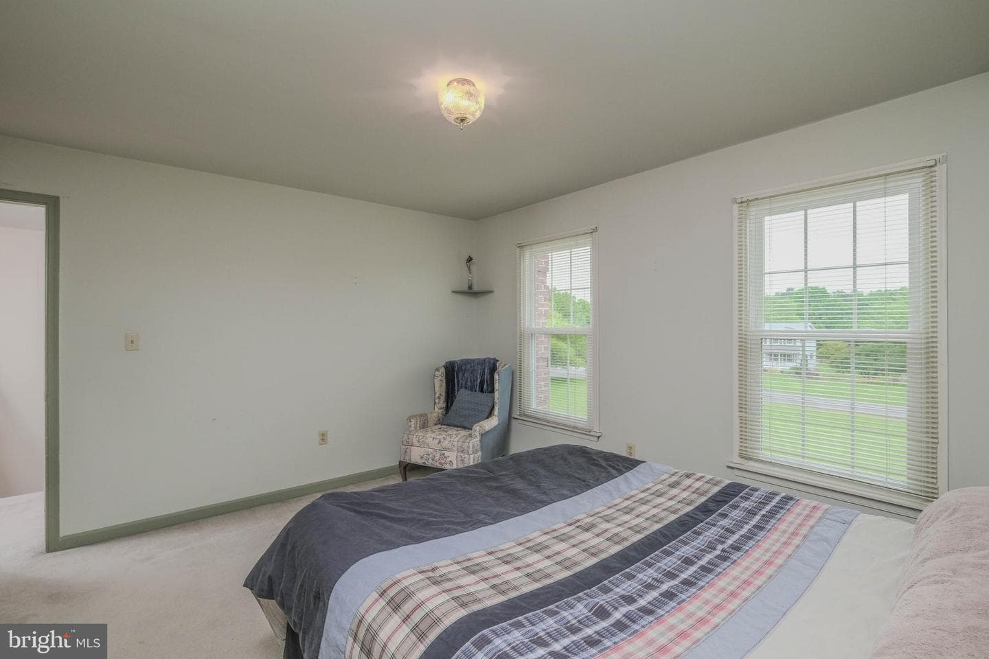 89 Hadrian Court photo 42