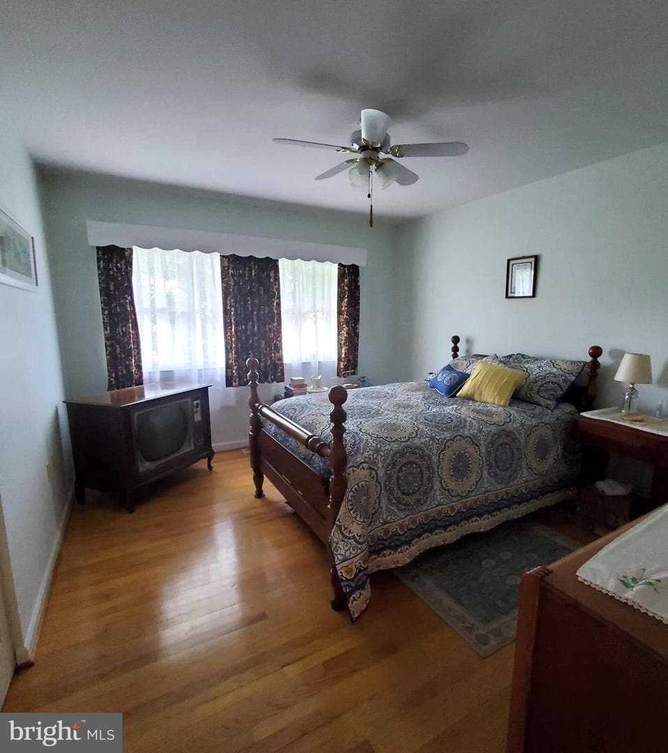 400 S Georgia Avenue photo 12