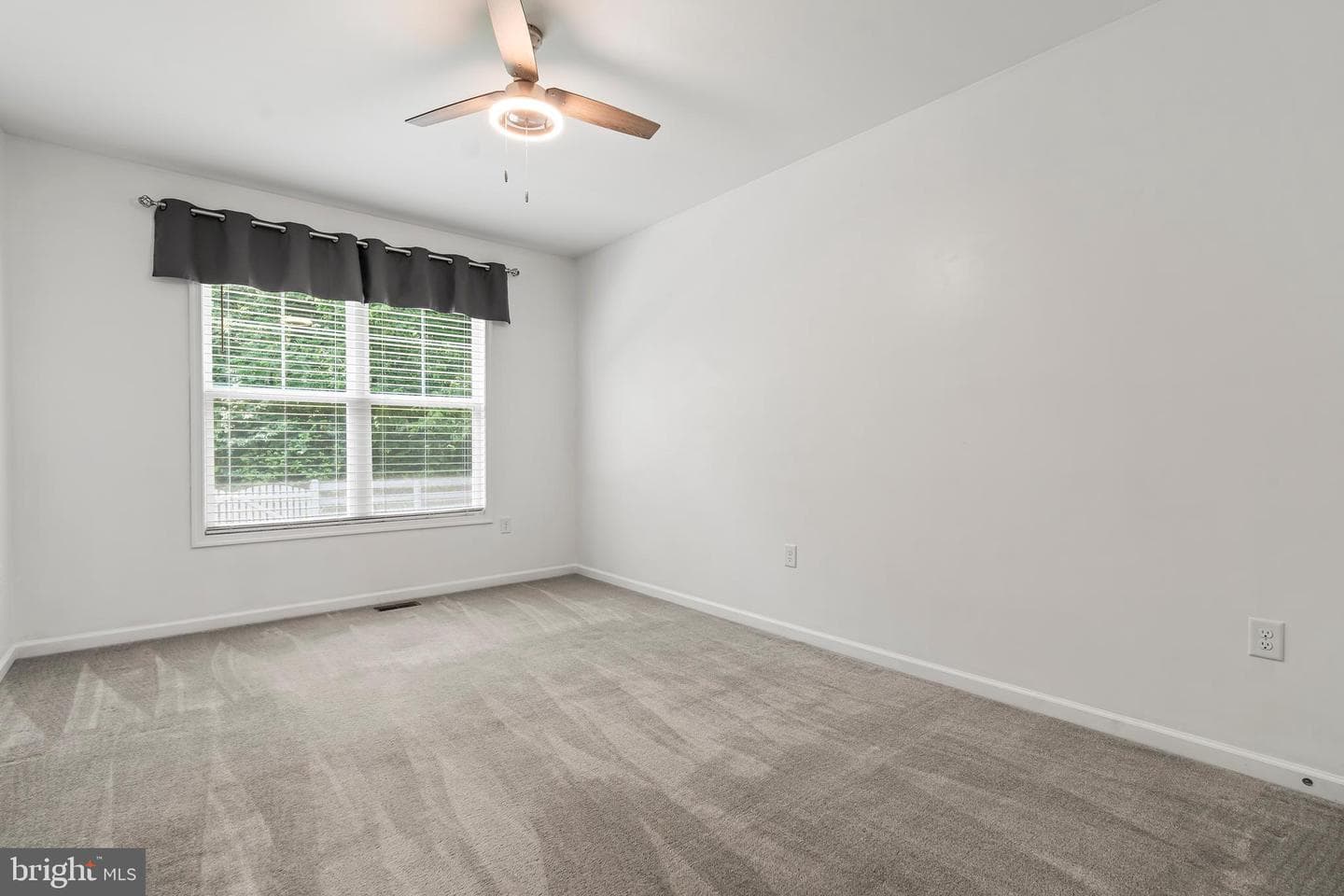 286 Varick Trail photo 34