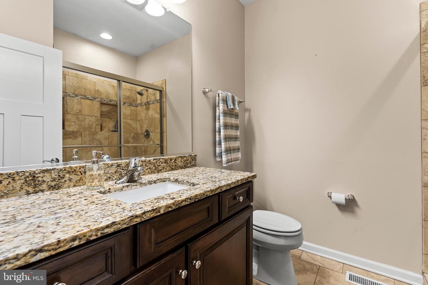 286 Varick Trail photo 37