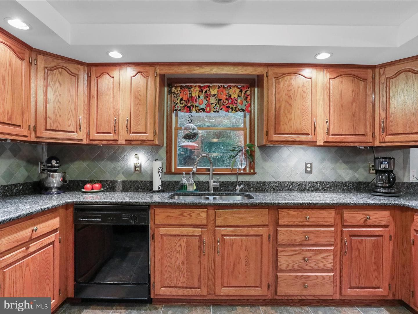 260 Edith Lane photo 11