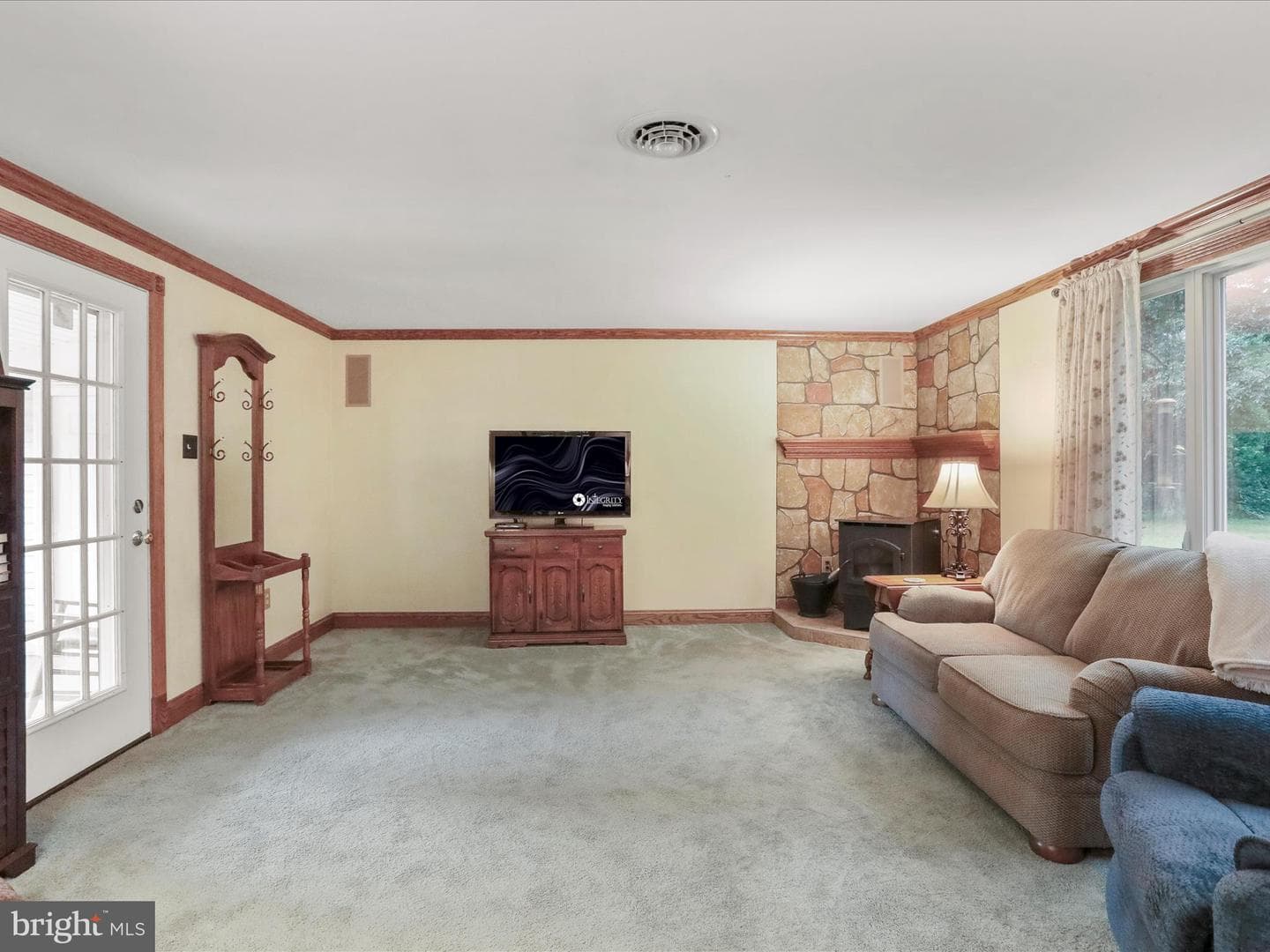 260 Edith Lane photo 13