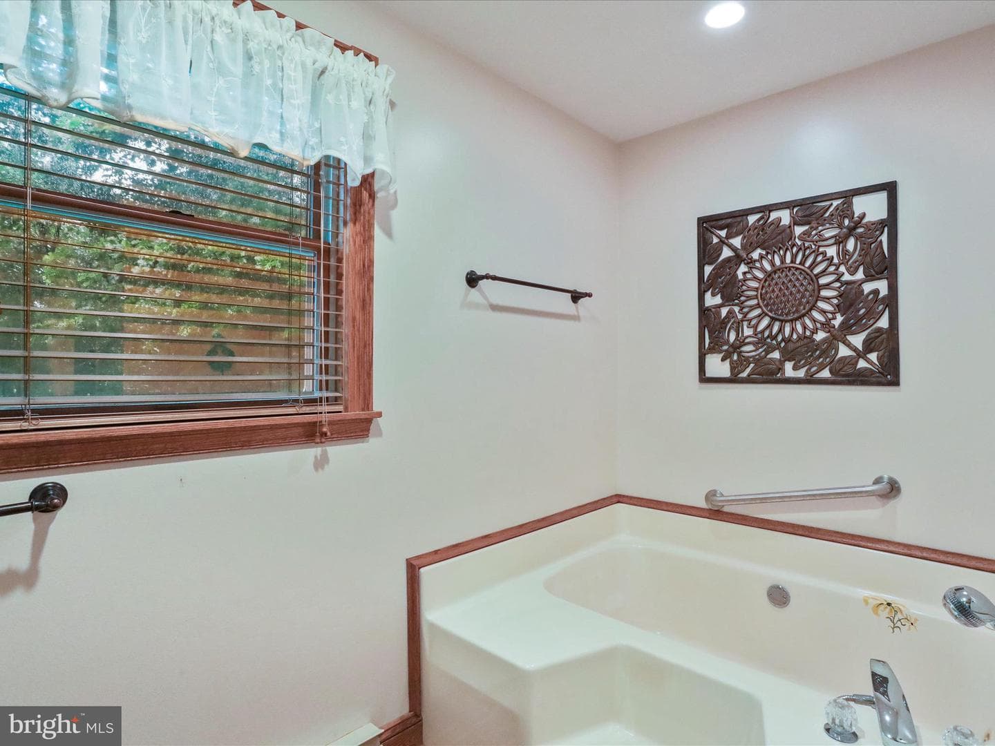 260 Edith Lane photo 22