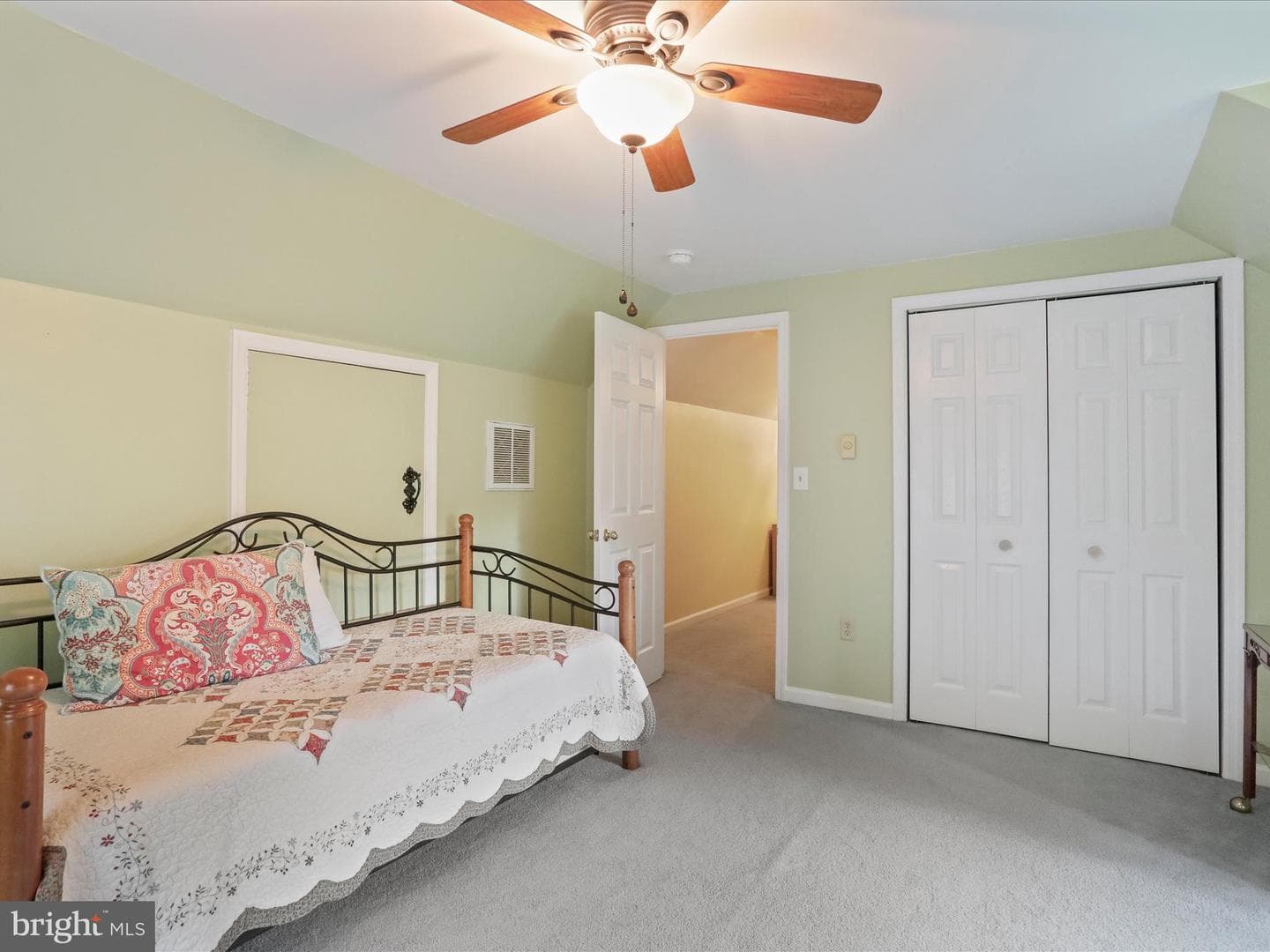 260 Edith Lane photo 29