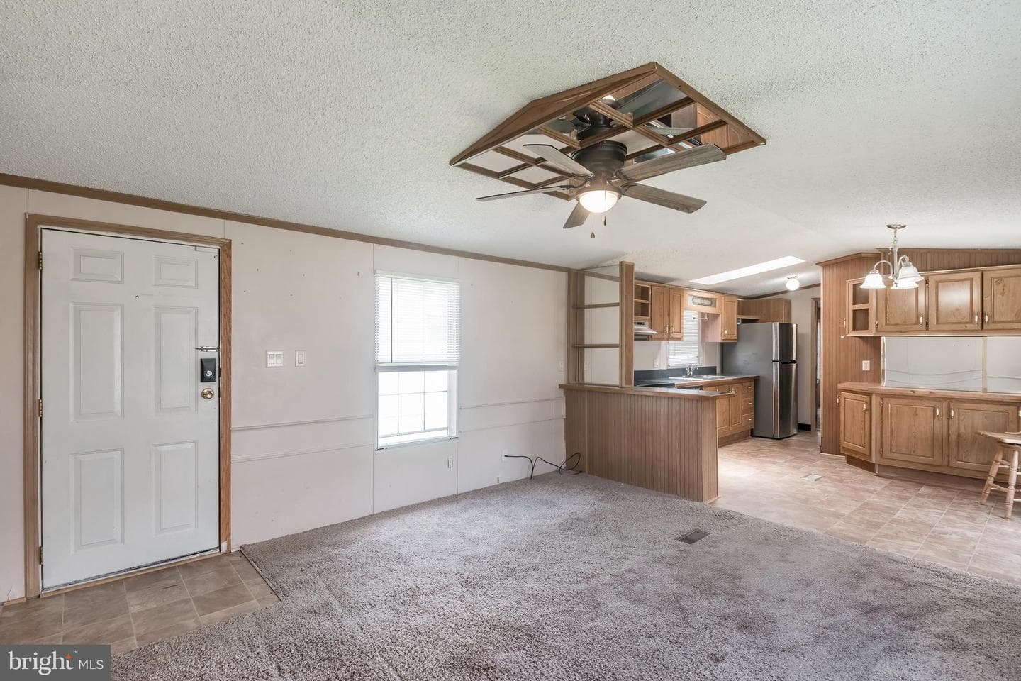 803 Royal Crest Drive photo 10