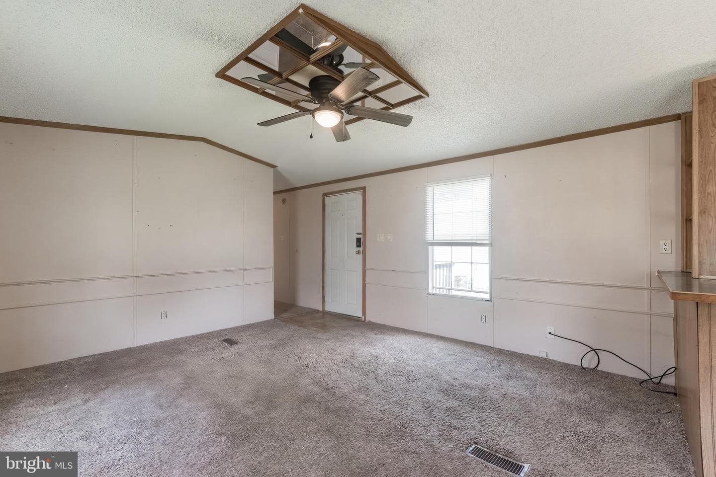 803 Royal Crest Drive photo 11