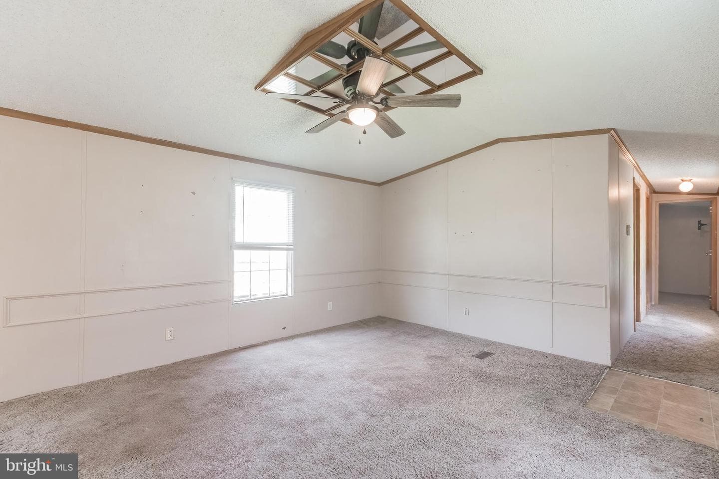 803 Royal Crest Drive photo 12