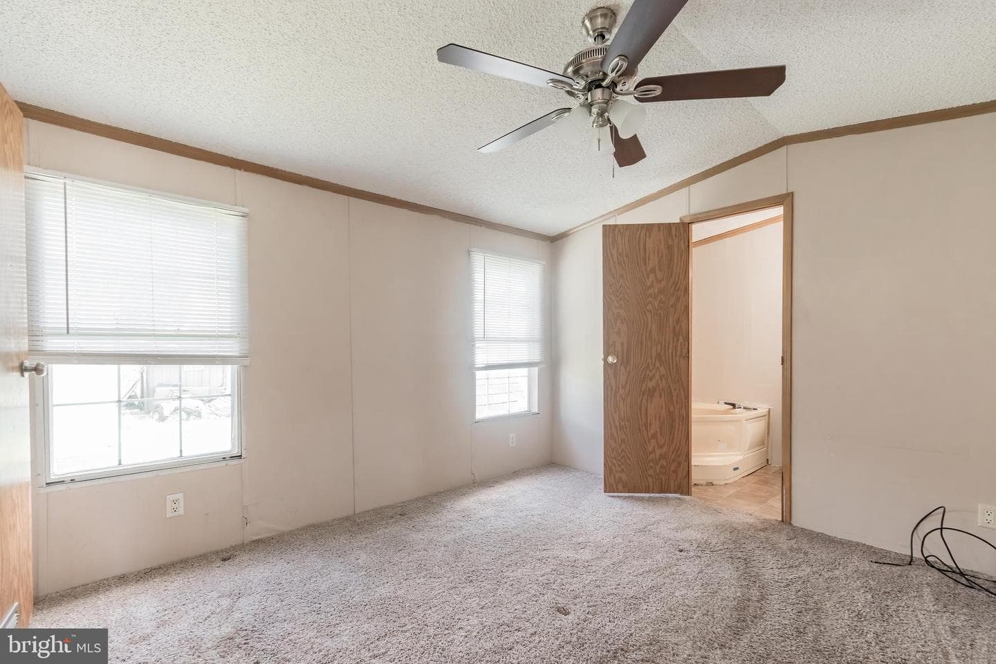803 Royal Crest Drive photo 21