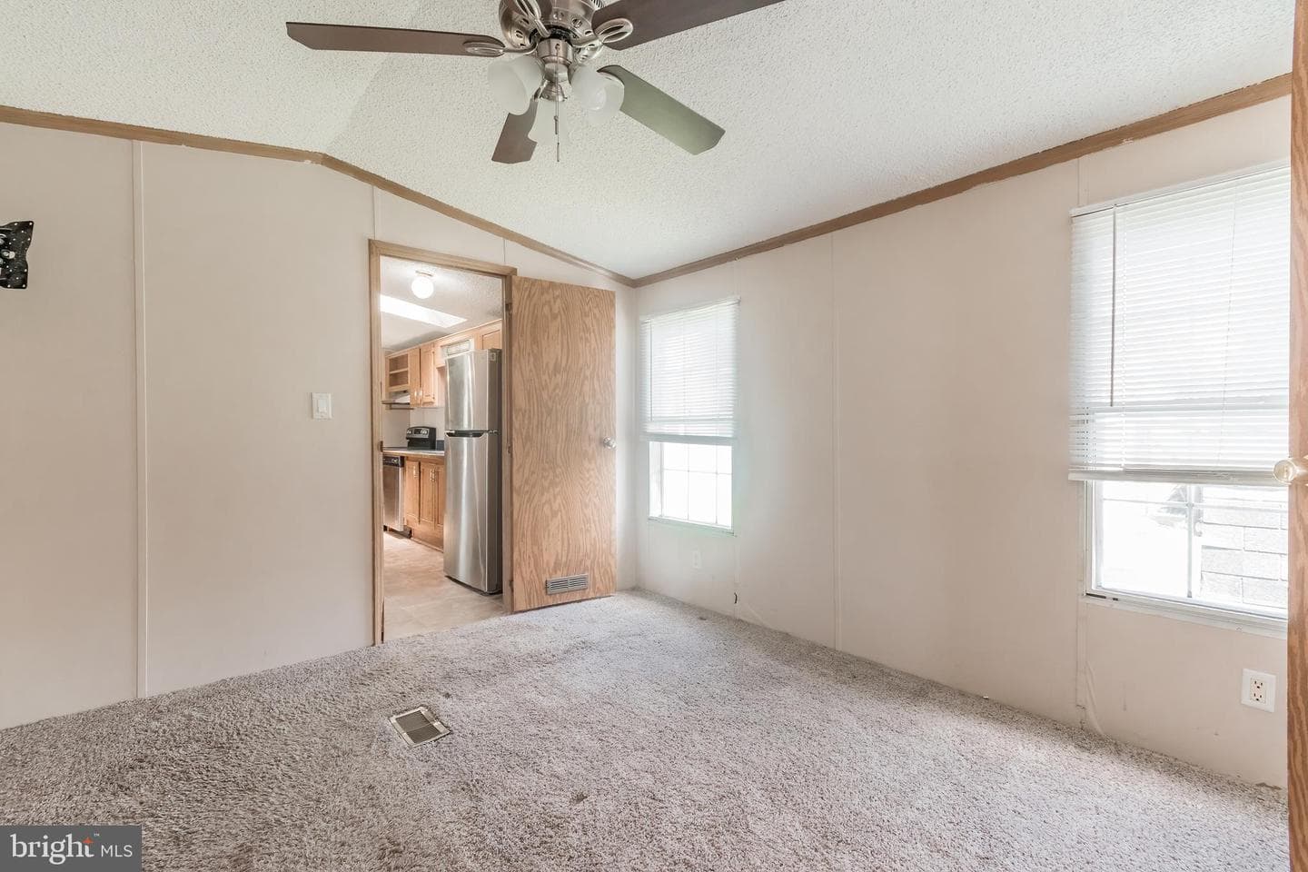 803 Royal Crest Drive photo 22